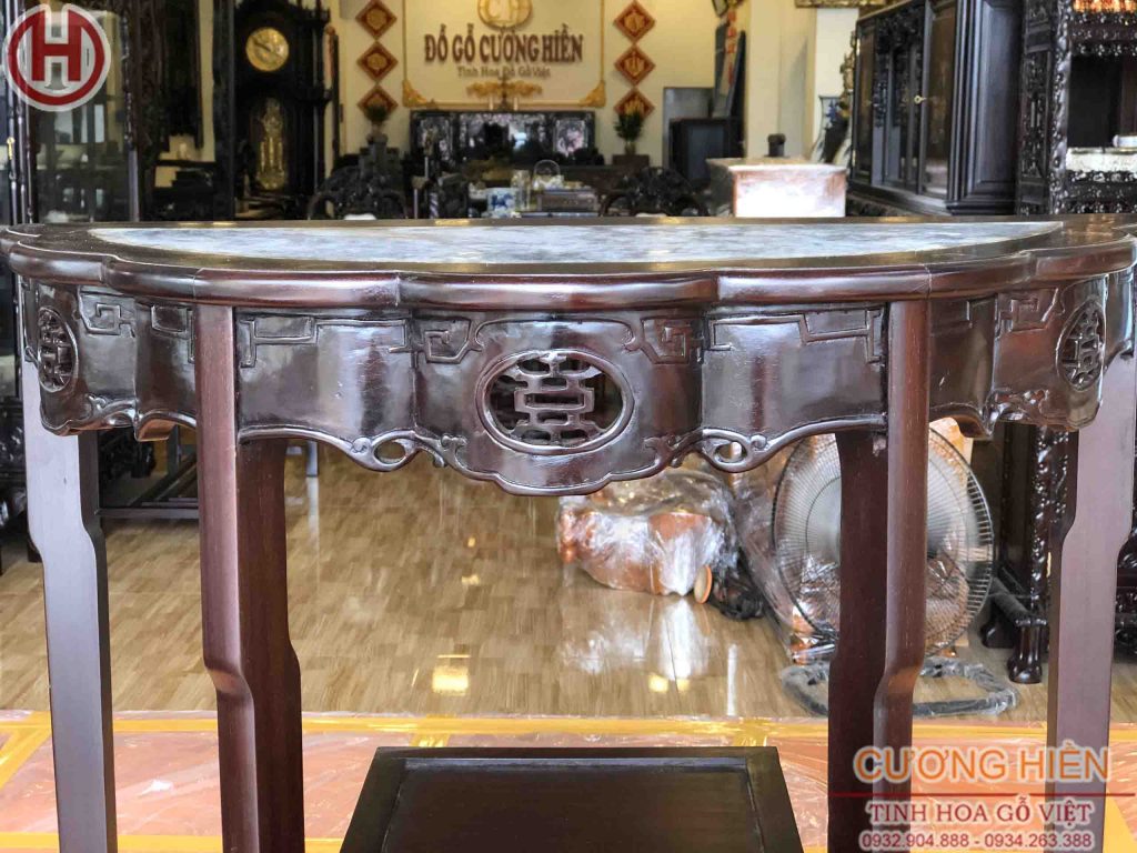 Hình-ảnh-bàn-bán-nguyệt
