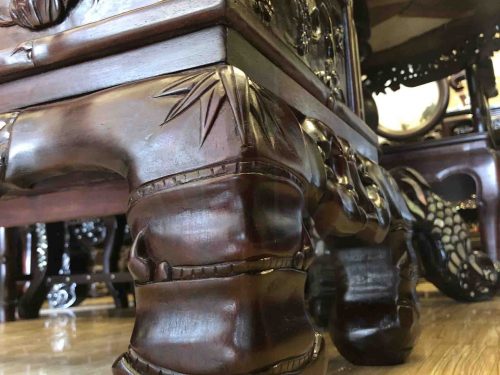 Hình ảnh tủ bày đồ chạm trúc nho 01