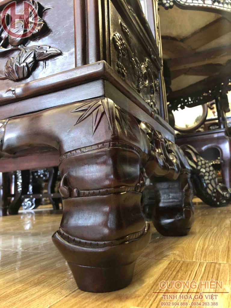 Hình ảnh tủ bày đồ chạm trúc nho 01