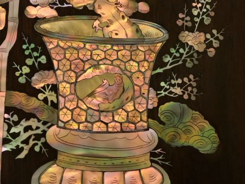 Tủ Chè Cẩn Ốc Đông Bích Tứ Bình