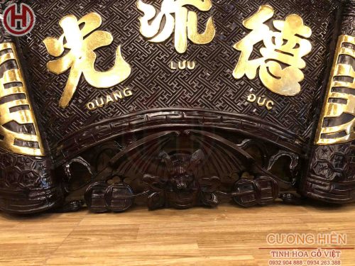 Hình ảnh Cuốn Thư Câu Đối Sơn Son Thiếp Vàng Chữ ( Đức Lưu Quang)