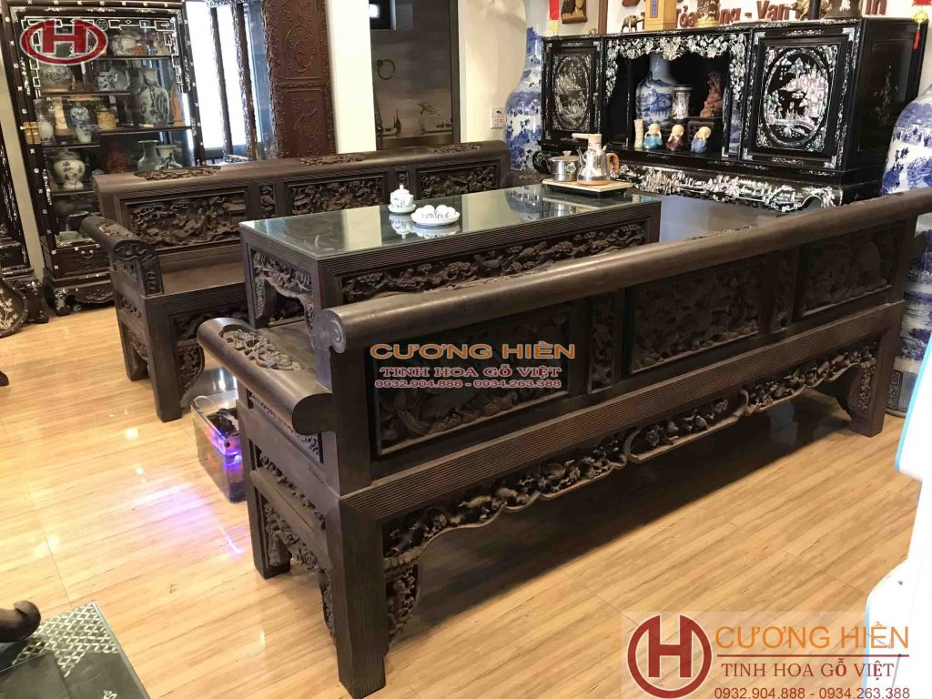 TRƯỜNG KỶ SIÊU TO KHỔNG LỒ